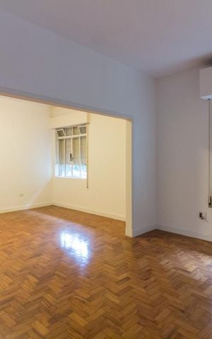 Apartamento à venda com 206m², 3 quartos e 2 vagas Apartamento à venda com 206m², 3 quartos e 2 vagasSala