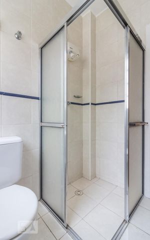 Apartamento à venda com 206m², 3 quartos e 2 vagas Apartamento à venda com 206m², 3 quartos e 2 vagasBanheiro 1