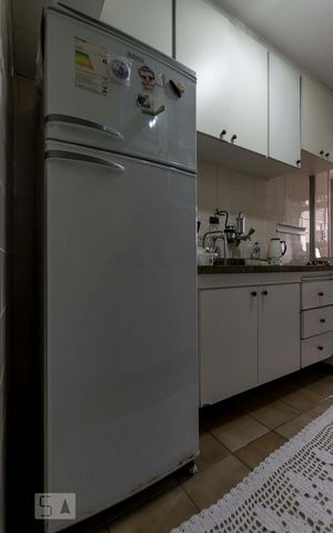 Apartamento à venda com 58m², 2 quartos e 1 vagaCozinha (Geladeira)