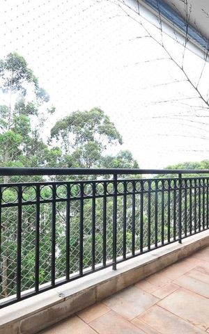 Apartamento para alugar com 211m², 3 quartos e 4 vagasvaranda