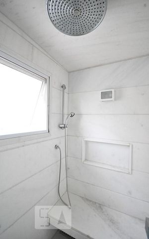 Apartamento para alugar com 211m², 3 quartos e 4 vagasdetalhe do banheiro suíte 3