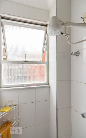 Studio à venda com 36m², 1 quarto e sem vaga Studio à venda com 36m², 1 quarto e sem vagaBanheiro