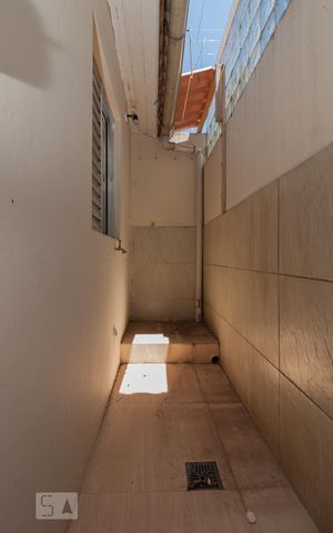 Casa de condomínio para alugar com 70m², 2 quartos e 1 vagaÁrea de serviço