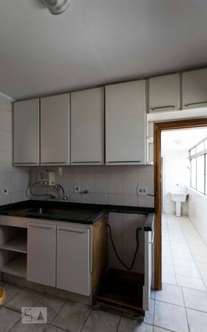 Apartamento para alugar com 85m², 3 quartos e 2 vagasCozinha (Armários)