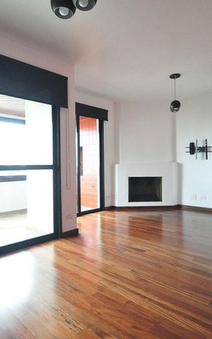 Apartamento para alugar com 98m², 3 quartos e 2 vagassala
