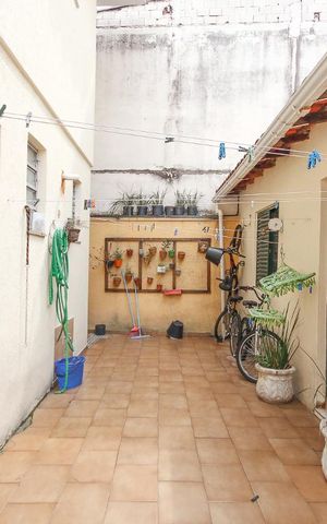Casa à venda com 340m², 4 quartos e 3 vagasQuintal dos fundos 