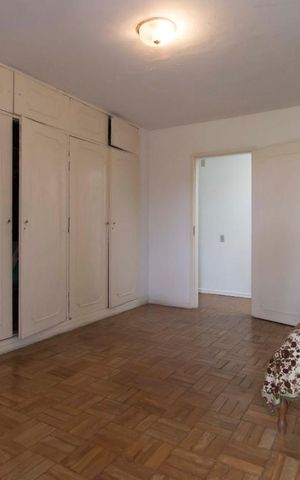 Casa à venda com 280m², 4 quartos e 2 vagasSuíte