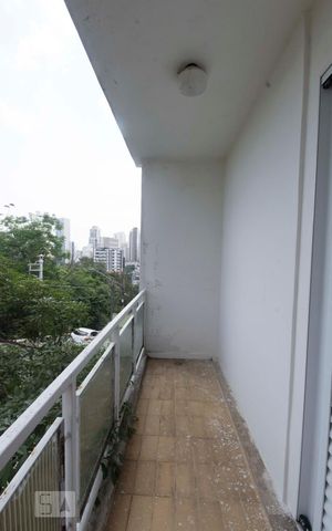 Casa à venda com 280m², 4 quartos e 2 vagasSacada Suíte