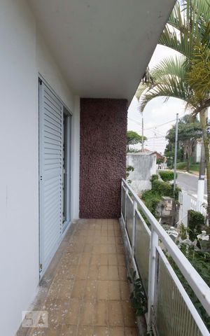 Casa à venda com 280m², 4 quartos e 2 vagasSacada Suíte