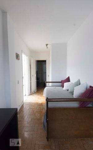 Casa à venda com 280m², 4 quartos e 2 vagasQuarto 1 Andar superior