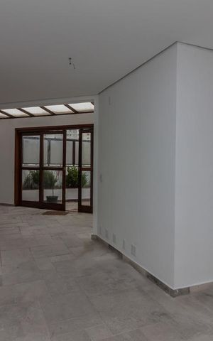 Apartamento à venda com 350m², 4 quartos e 4 vagasCobertura