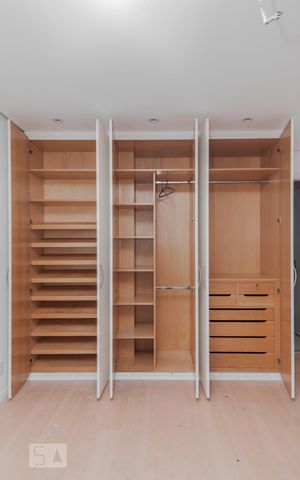 Apartamento à venda com 350m², 4 quartos e 4 vagasQuarto suíte 1