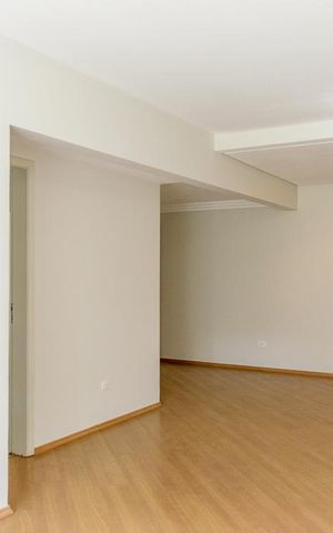 Apartamento à venda com 112m², 3 quartos e 2 vagas Apartamento à venda com 112m², 3 quartos e 2 vagasSala