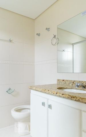 Apartamento à venda com 112m², 3 quartos e 2 vagas Apartamento à venda com 112m², 3 quartos e 2 vagasSuite