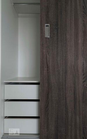 Apartamento para alugar com 41m², 1 quarto e 1 vagaQuarto (Armários)