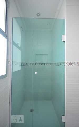 Apartamento à venda com 106m², 2 quartos e 2 vagasdetalhe do banheiro suíte  