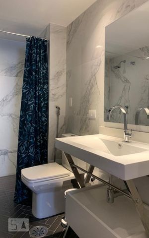 Apartamento para alugar com 50m², 1 quarto e 1 vaga Apartamento para alugar com 50m², 1 quarto e 1 vagaBanheiro da Suíte