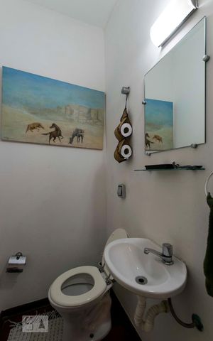 Casa para alugar com 190m², 4 quartos e 2 vagas1o. Andar - Lavabo