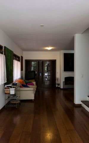 Casa para alugar com 190m², 4 quartos e 2 vagas1o. Andar - Sala