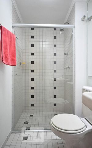 Apartamento à venda com 74m², 2 quartos e 1 vagadetalhe do banheiro