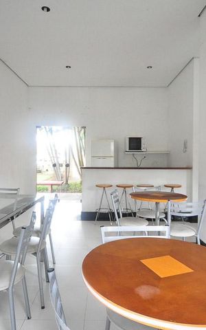 Apartamento à venda com 74m², 2 quartos e 1 vagasalão de festa
