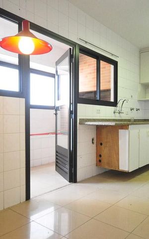 Apartamento para alugar com 141m², 3 quartos e 3 vagascozinha