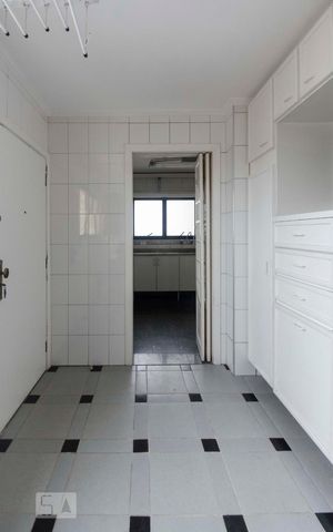 Apartamento para alugar com 220m², 3 quartos e 3 vagasLavanderia