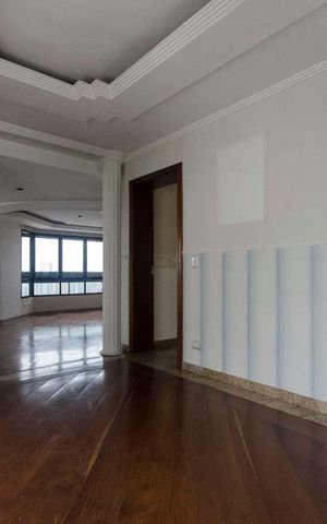 Apartamento para alugar com 220m², 3 quartos e 3 vagasSala