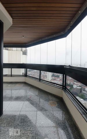Apartamento para alugar com 220m², 3 quartos e 3 vagasSacada