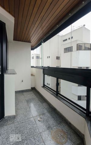 Apartamento para alugar com 220m², 3 quartos e 3 vagasSacada
