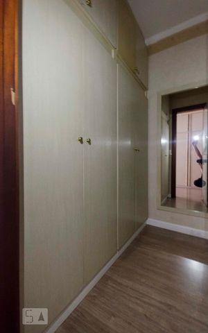 Apartamento para alugar com 220m², 3 quartos e 3 vagasSuíte 2