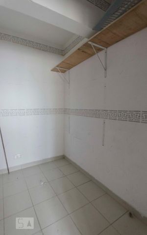 Apartamento para alugar com 220m², 3 quartos e 3 vagasQuarto de serviço
