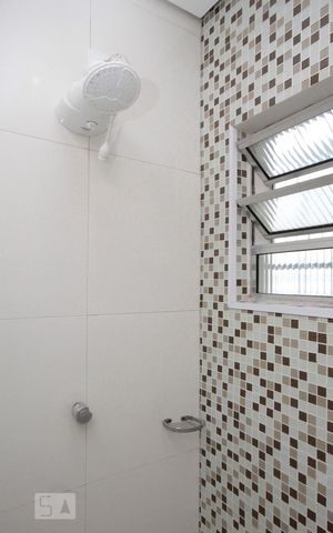Apartamento à venda com 78m², 2 quartos e sem vagaBanheiro