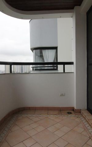 Apartamento para alugar com 78m², 2 quartos e 2 vagasVaranda