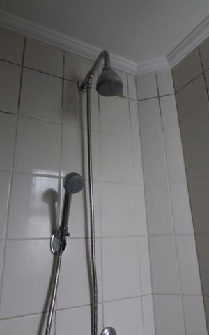 Apartamento para alugar com 78m², 2 quartos e 2 vagasChuveiro