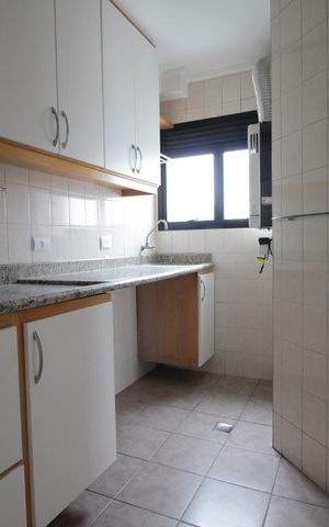 Apartamento para alugar com 78m², 2 quartos e 2 vagasCozinha