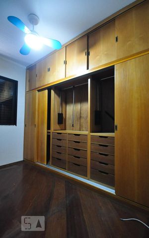 Apartamento à venda com 65m², 3 quartos e 2 vagasarmário do quarto 2