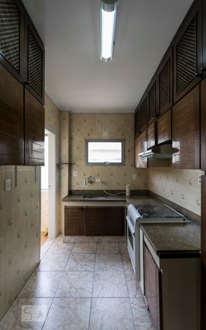 Apartamento para alugar com 100m², 2 quartos e 2 vagasCozinha