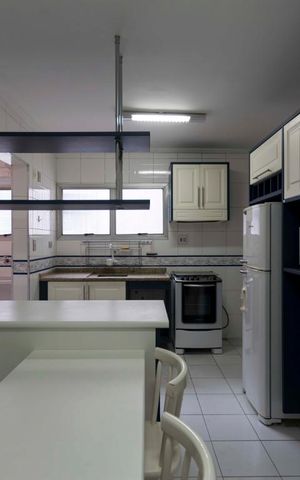 Apartamento para alugar com 133m², 3 quartos e 1 vagaCozinha