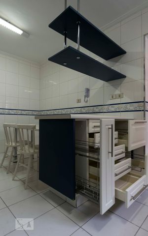 Apartamento para alugar com 133m², 3 quartos e 1 vagaCozinha (Armários)