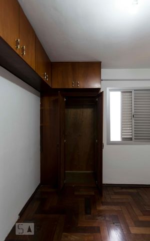 Apartamento para alugar com 133m², 3 quartos e 1 vagaQuarto 2 (Armários)