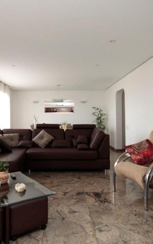 Apartamento à venda com 200m², 3 quartos e 3 vagasSala