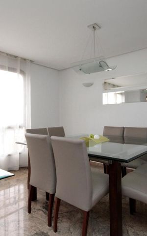 Apartamento à venda com 200m², 3 quartos e 3 vagasSala