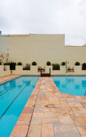 Apartamento à venda com 200m², 3 quartos e 3 vagasPiscina