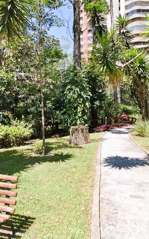 Apartamento à venda com 160m², 3 quartos e 2 vagas Apartamento à venda com 160m², 3 quartos e 2 vagasÁrea Comum