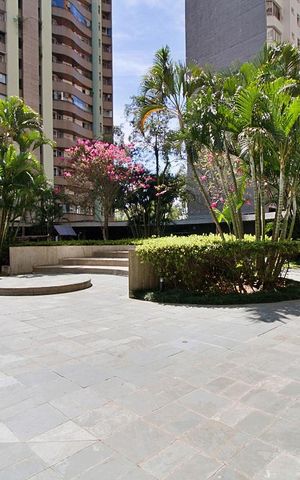 Apartamento à venda com 160m², 3 quartos e 2 vagas Apartamento à venda com 160m², 3 quartos e 2 vagasÁrea Comum