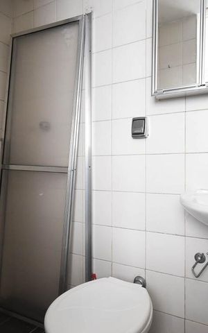 Apartamento para alugar com 160m², 3 quartos e 2 vagas Apartamento para alugar com 160m², 3 quartos e 2 vagasBanheiro de serviço