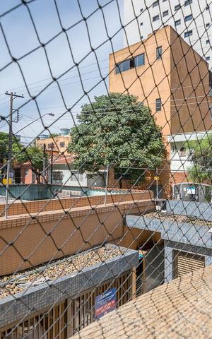 Apartamento para alugar com 130m², 4 quartos e 2 vagas Apartamento para alugar com 130m², 4 quartos e 2 vagasVaranda
