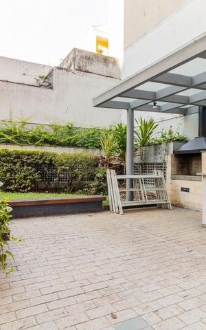 Apartamento à venda com 28m², 1 quarto e 1 vaga Apartamento à venda com 28m², 1 quarto e 1 vagaÁrea comum - Churrasqueira
