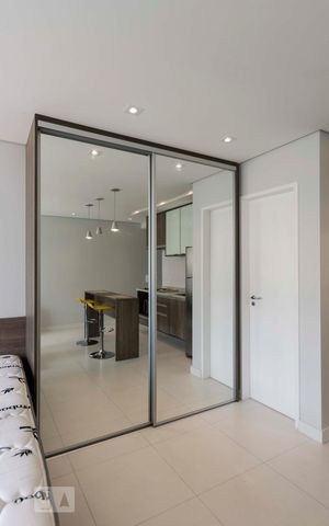 Studio para alugar com 42m², 1 quarto e 1 vagaStudio (Armários)